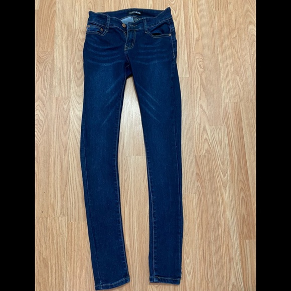 Fashion Nova Booty Jeans - Picture 3 of 4